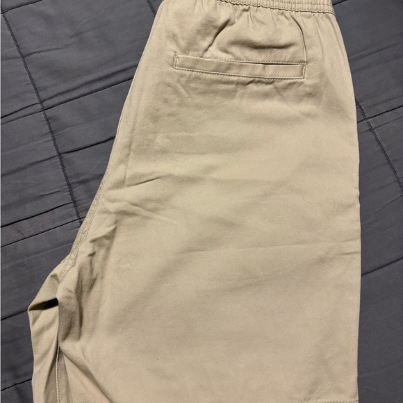 Forever 21 Men's Tan Athletic Shorts - Picture 3 of 3